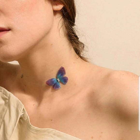*Sejla* Butterfly Choker - Picture 5 of 5